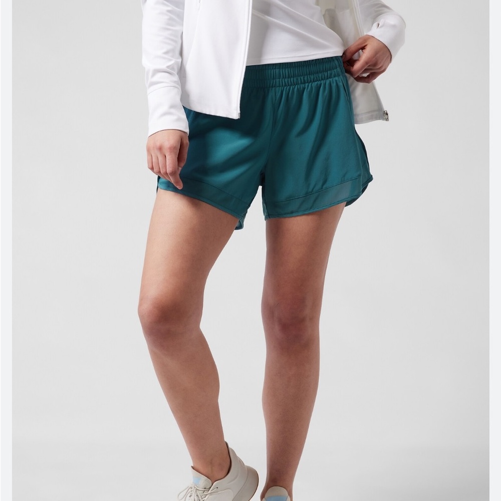 Athleta NWT mesh run racer 4